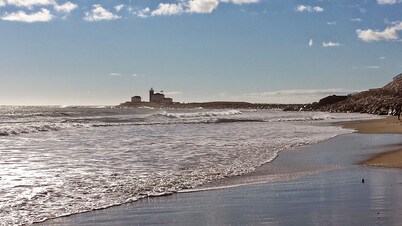 Cozy summer cottage, short walk to beach and historic Watch Hill village