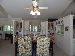 Interior - Bright, Cheerful, Spacious Home With Lovely Views Of The Great Smoky Mountains!! (Franklin)
