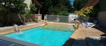 House between Quercy and Périgord with covered swimming pool, very quiet and relaxing