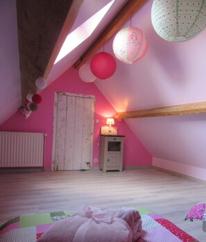 3 habitaciones, tabla de planchar con plancha y wifi 