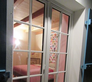 3 dormitorios, tabla de planchar con plancha, wifi