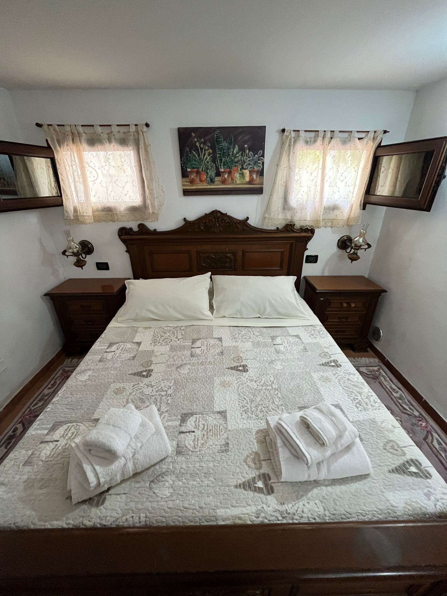 Bügeleisen/Bügelbrett, kostenloses WLAN, Bettwäsche