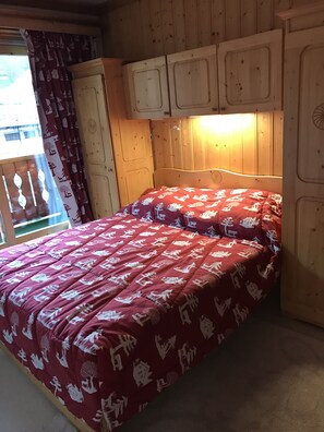 2 Schlafzimmer, Bügeleisen/Bügelbrett, WLAN, Bettwäsche