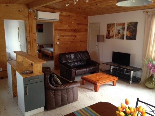Pretty Chalet of 65m2 with garden, BBQ, parking and WiFi