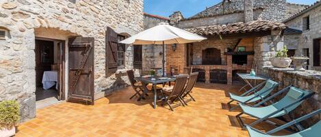 Restauration extérieure