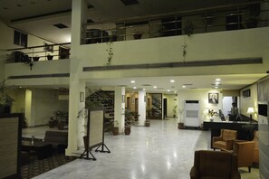 Interior - Amer Hotel (Lahore)