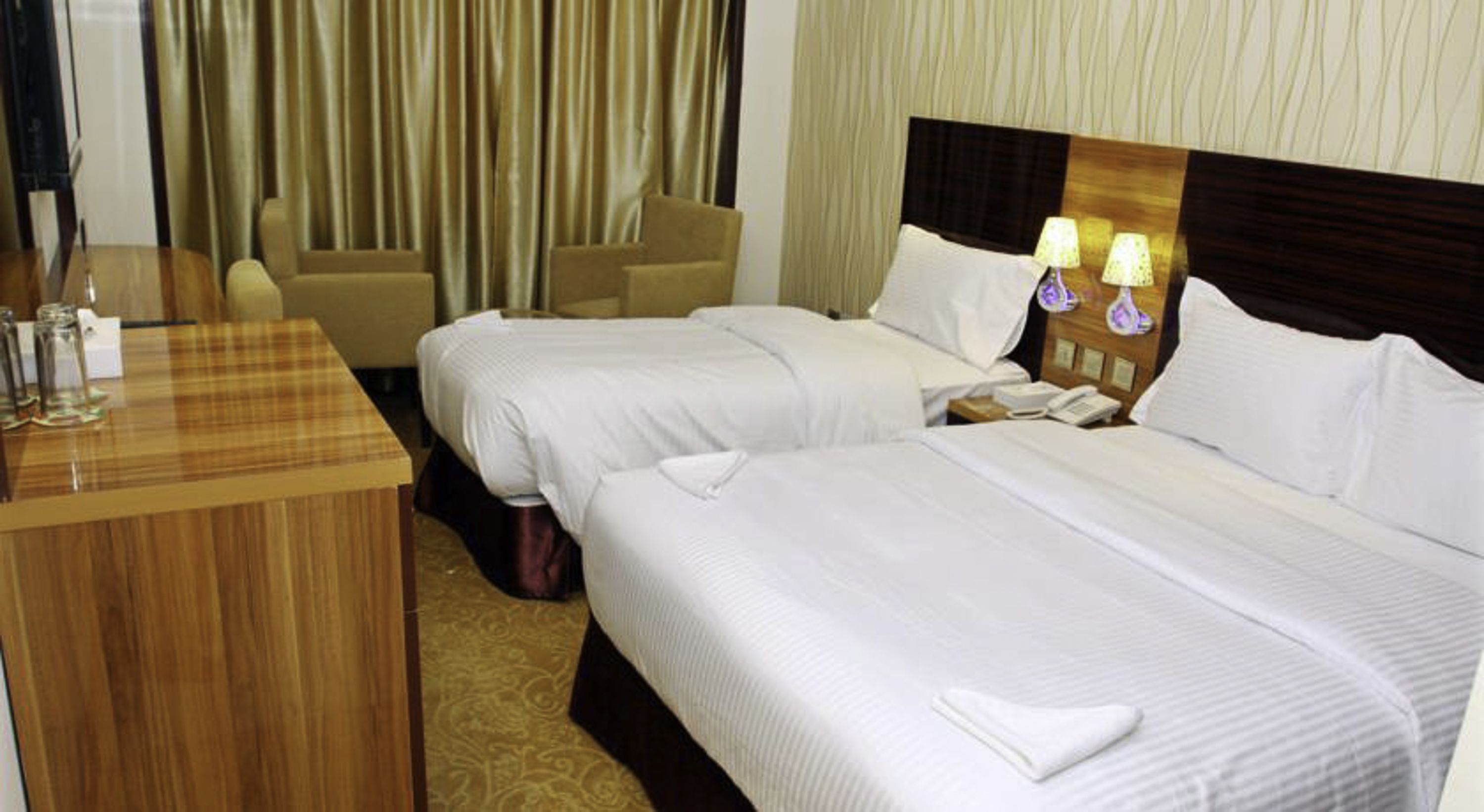 家庭房 | 笔记本电脑工作区、免费 WiFi