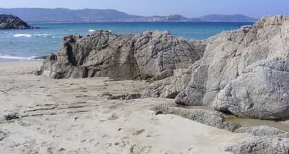 Studio 30mÂČ de caractĂšre entre terre et mer - 8 km de Calvi PROMO MAI