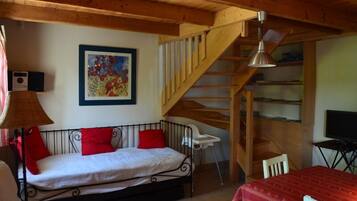 2 chambres, fer et planche Ă repasser, Wi-Fi, draps fournis