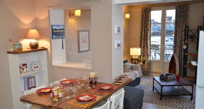 FULL SOUTH APARTMENT IDEALLY LOCATED IN FRONT OF THE HARBOR - 3 STARS