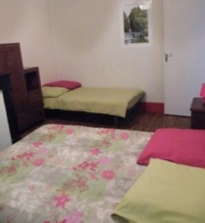 1 Schlafzimmer, Bügeleisen/Bügelbrett, Internetzugang