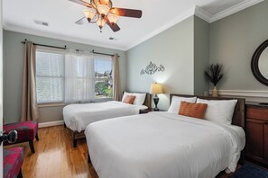 4 bedrooms, iron/ironing board, free WiFi, bed sheets