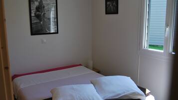 3 Schlafzimmer, Bügeleisen/Bügelbrett, Reisekinderbett