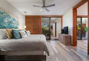 2 bedrooms, iron/ironing board, WiFi, bed sheets - Prime Location, Unit H-102, Oceanfront next to pool. (Kamuela)