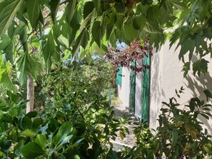 Exterior detail - Sainte Marie La Mer (66 - PO) : Independent Villa 65 M2 For 6 Persons (Sainte-Marie)