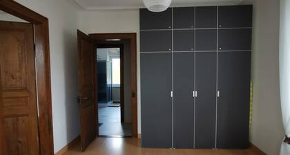 Appartement dans maison, a partir de 2 jusqu'Ă 4 personnes, 2 chambres, jardin.