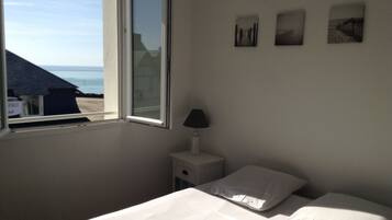 2 chambres, fer et planche à repasser, Wi-Fi gratuit