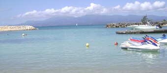 Duplex apartment sea and mountains view well located at the heart of Guadeloupe