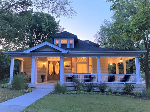 Amazing Home & Area - Close to Downtown Nashville! Family & Group Friendly!