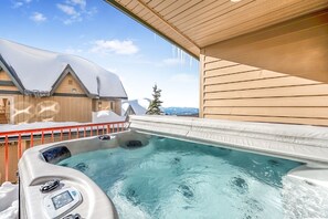 Tina de hidromasaje al aire libre