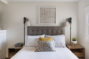 1 bedroom, iron/ironing board, WiFi, bed sheets - Playa One Bedroom (3) (Carpinteria)