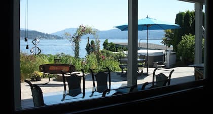 Wonderful 3-bd on lake. Perfect for business/couples/families + Peloton Bike