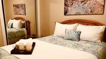 3 bedrooms, desk, iron/ironing board, free WiFi