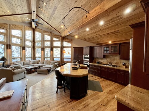 NorthStar_North Lake Tahoe_ Home_5BR_5BA _Bonus_ Sleeps 12_10+2_ or 4 under 12