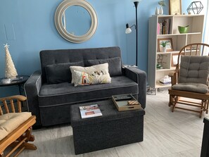 Smart-TV, Bücher, Arbeitsbereiche