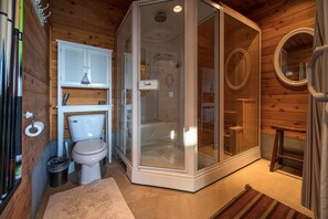 Dusche, Whirlpool, Haartrockner, Bidet