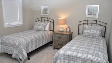 2 Schlafzimmer, BĂŒgeleisen/BĂŒgelbrett, Reisekinderbett, kostenloses WLAN