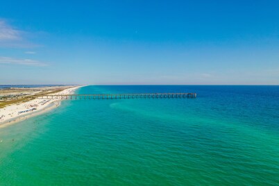 Beautiful Condo on a BEAUTIFUL BEACH!!