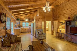 Smart TV, fireplace, DVD player, ping pong