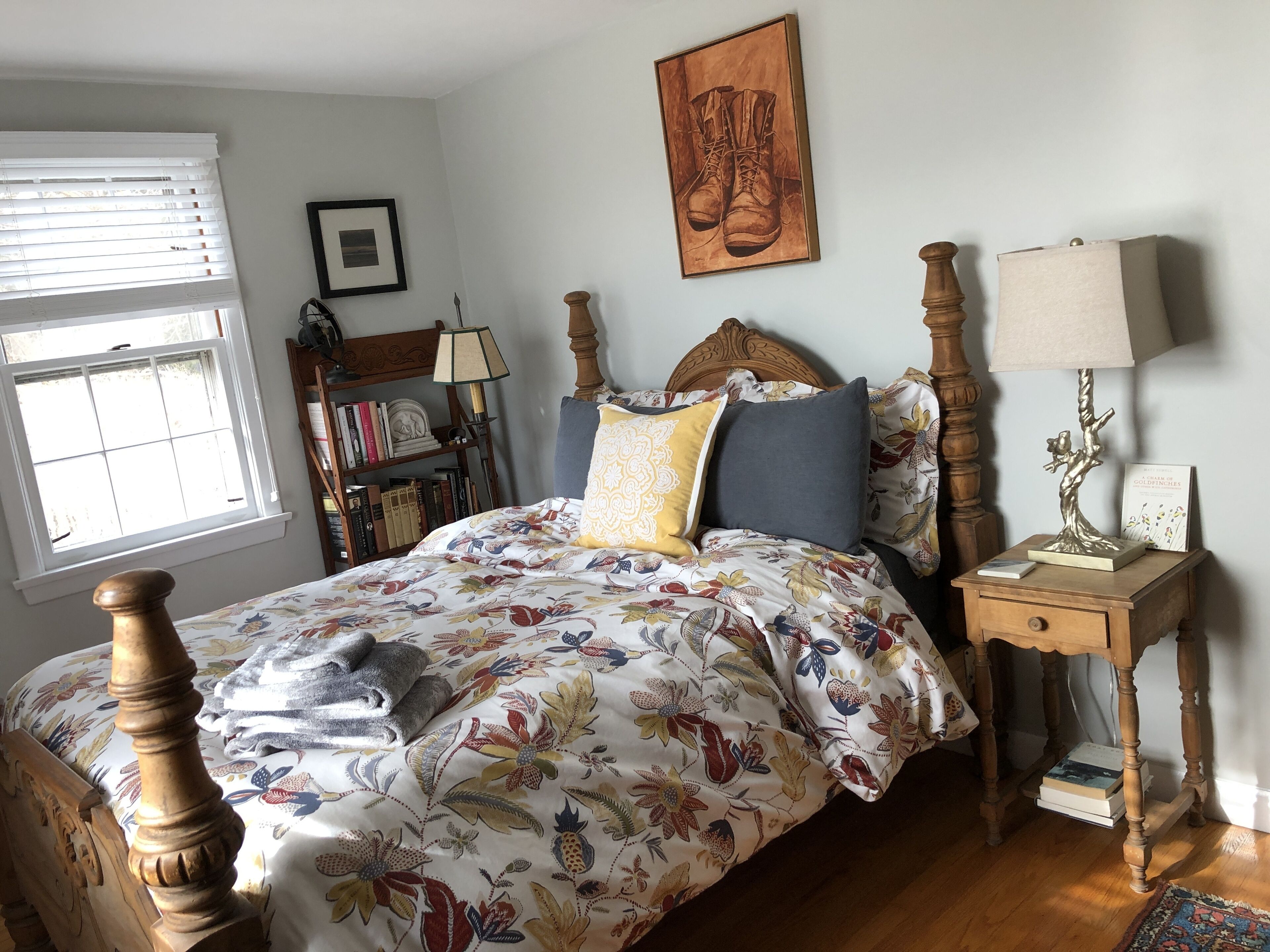 4 bedrooms, desk, iron/ironing board, free WiFi
