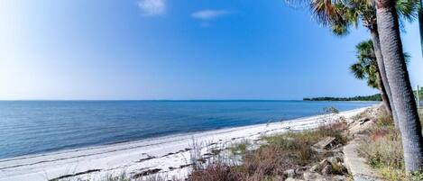 Beach nearby, beach towels