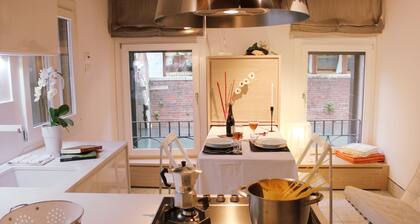 Con encanto, vistas de los canales, góndolas, Iglesia del Miracoli