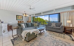 TV - 2BR/2BA Amazing Views/Perfect Location/Book Now! (St Thomas)