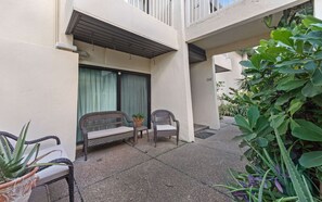 Terrace/patio - 2BR/2BA Amazing Views/Perfect Location/Book Now! (St Thomas)