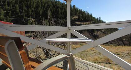 New! Perfect Summer Cottage, Min. from Buena Vista, adjacent to National Forest!