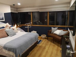 3 Schlafzimmer, Schreibtisch, Bügeleisen/Bügelbrett, kostenloses WLAN