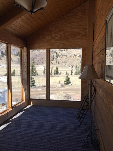 Mountain Cabin Located in Creede CO Area. Walking Distance From Rio Grand, 