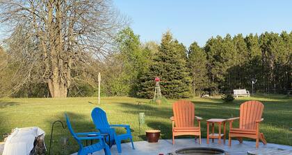 Gatehouse Bed and Breakfast one mile from Crystal Mountain Family Resort