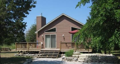 Cedar Cottage - Kelleys Island (Lake Erie) Vacation Retreat