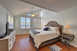 4 soverom, wi-fi (inkludert) og sengetøy