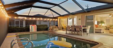 Piscina all'aperto, una piscina riscaldata