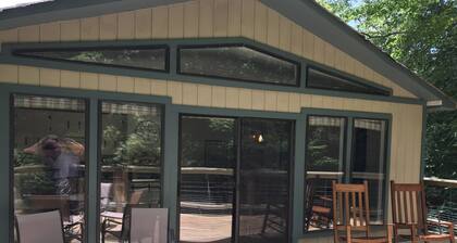 Secluded Mökki lähellä Franklin, Nashville