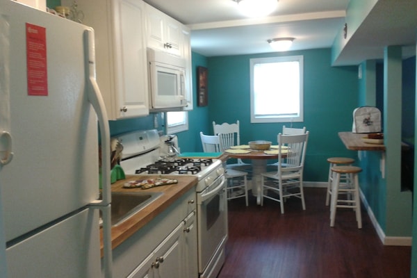 full kitchen