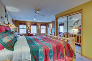 5 bedrooms, desk, iron/ironing board, free WiFi