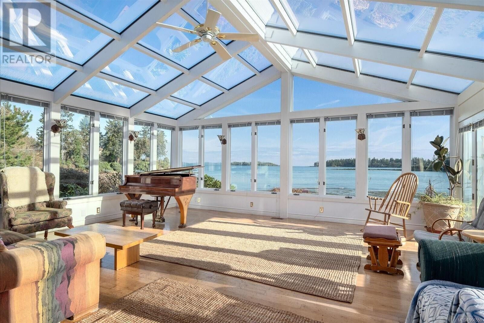 Smart TV, fireplace, DVD player, books