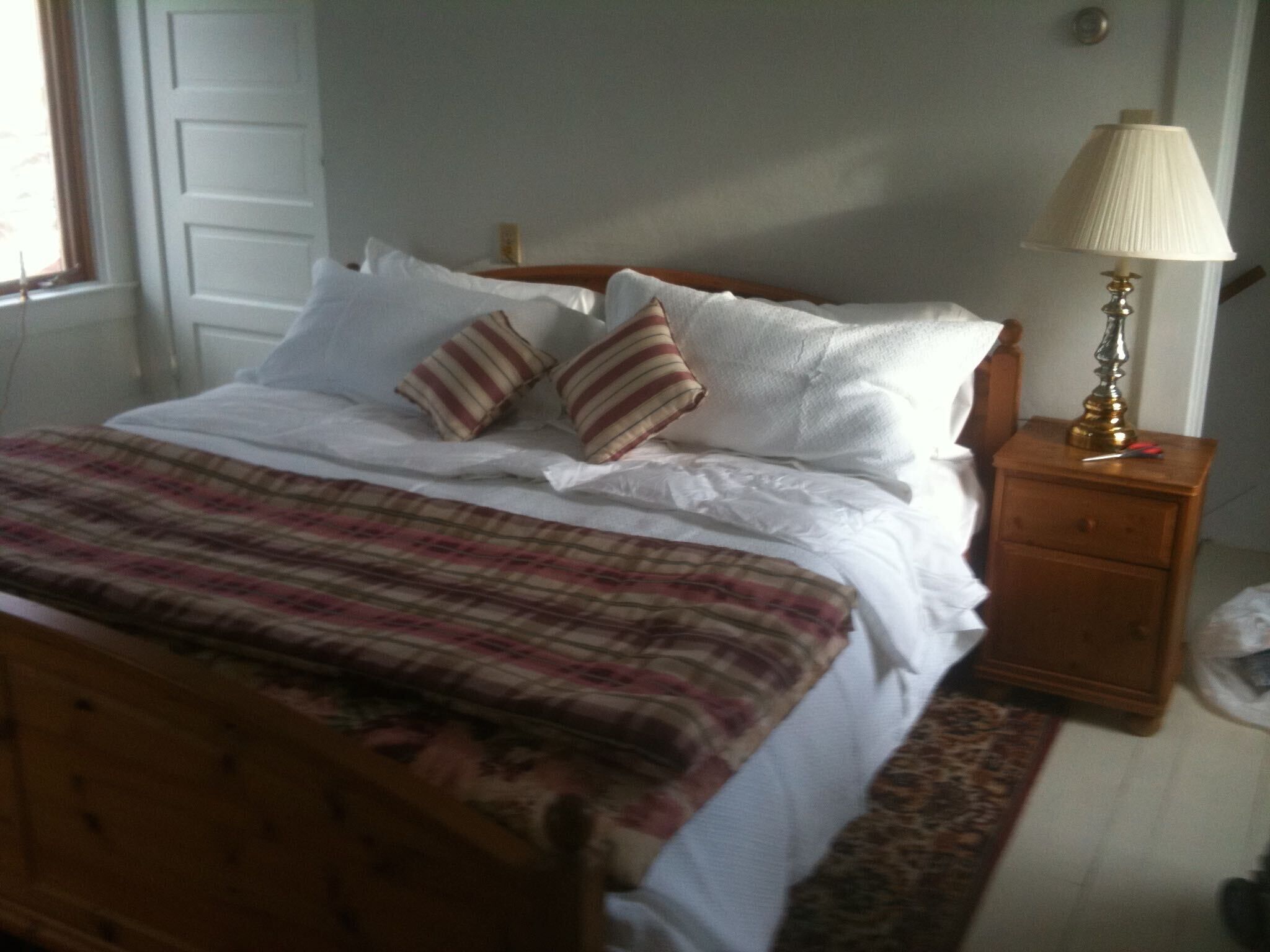 3 bedrooms, WiFi, bed sheets, wheelchair access